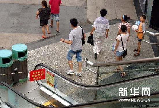 2011年7月12日 河南對包括電梯在內的特種設備進行安全大檢查