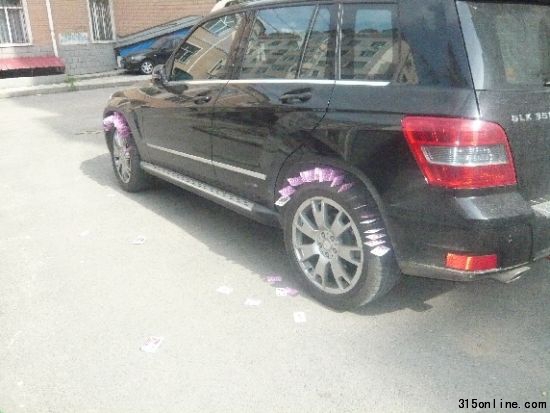 奔馳車
