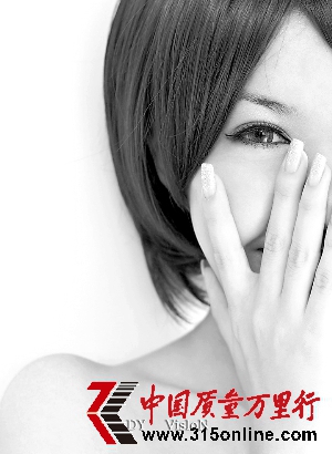 美瞳風(fēng)險高國家藥監(jiān)局建議暫停生產(chǎn)