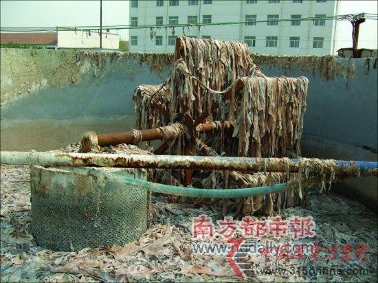 通常清洗三四個小時后,又臟又硬的廢皮革就變得干凈、柔軟了。 通常清洗三四個小時后,又臟又硬的廢皮革就變得干凈、柔軟了。
